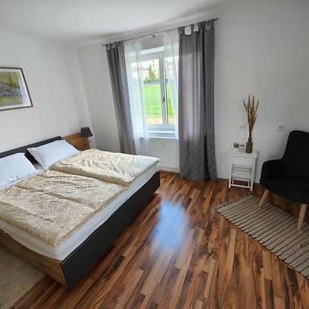 Ferienwohnung Am Freibad Leutschach Buitenkant foto